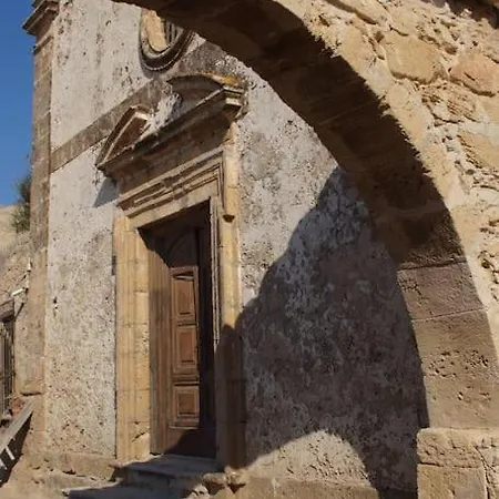 Spacious And Rustic Mediterranean House